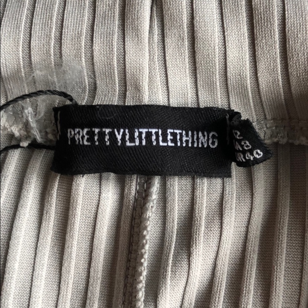 🤍 Pretty Little Thing Ribbed Leggings 🤍 - Picture 3 of 4